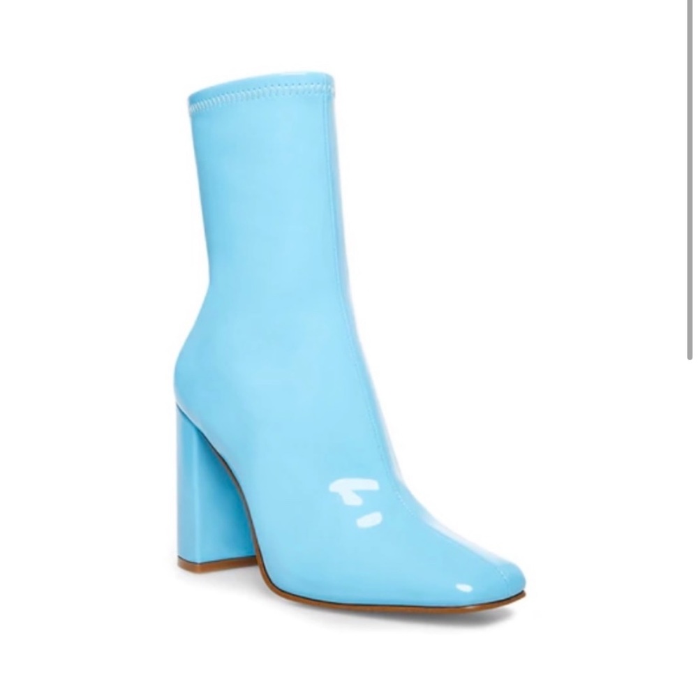 Steve Madden Lynden Blue Patent Boot - Picture 5 of 5